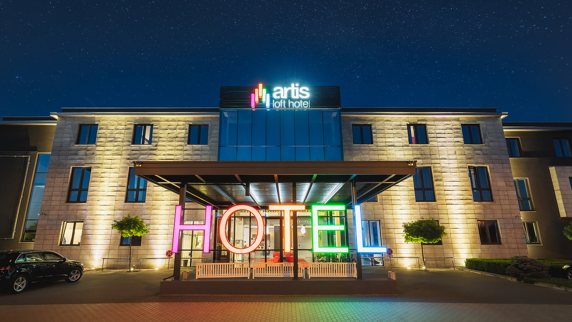 artis-hotel-front
